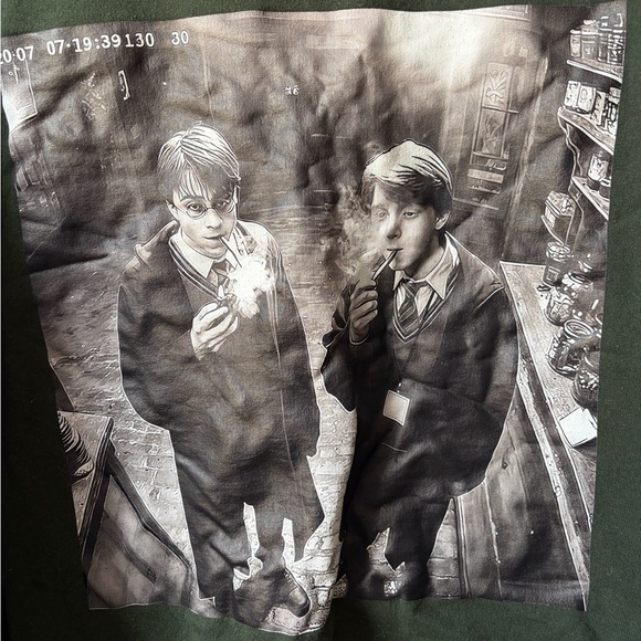 Smoking Wizards Graphic Sweatshirt Forest Green Crewneck L - Picture 3 of 4